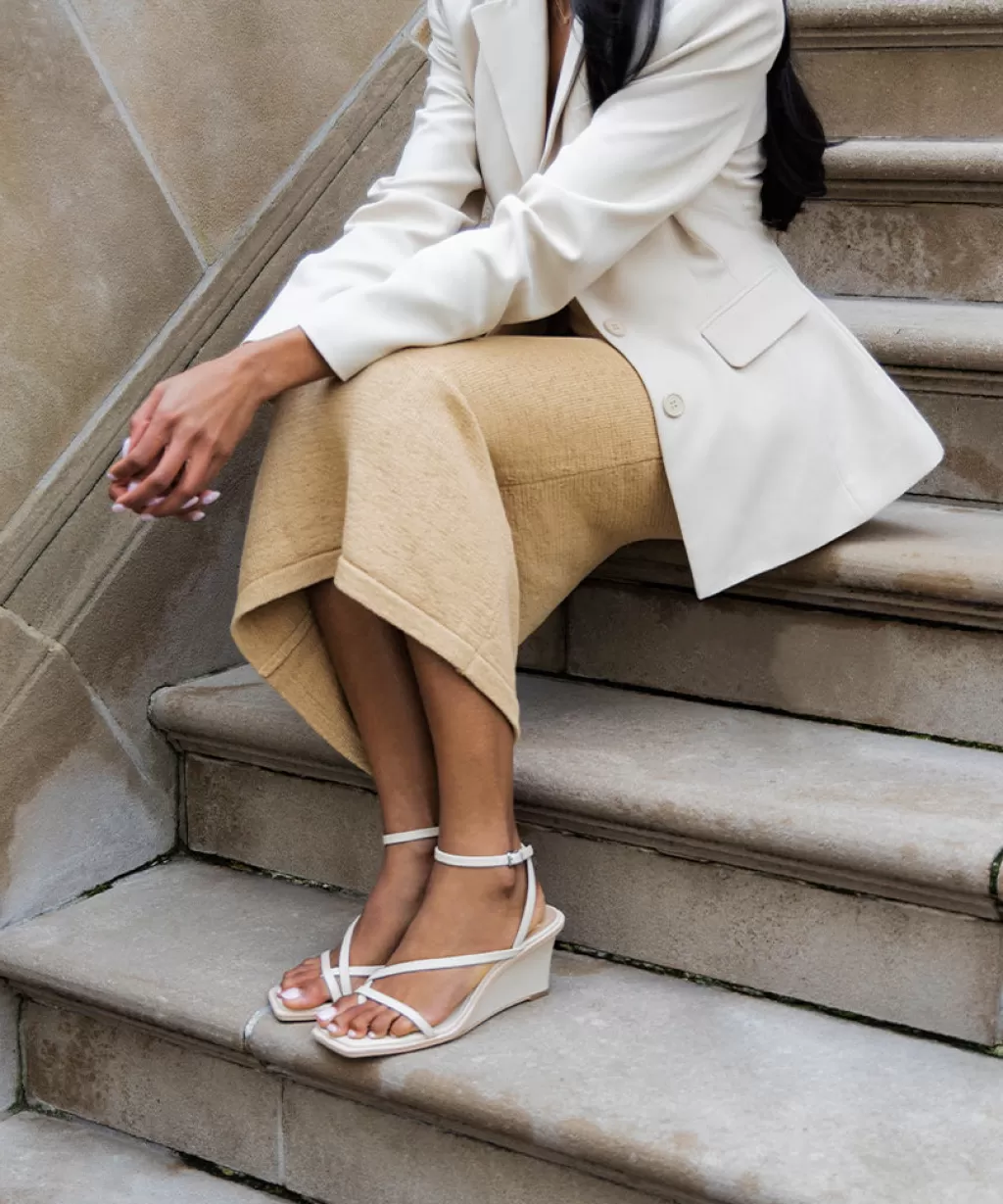 DOLCE VITA Gemini Wedges Ivory Leather Hot