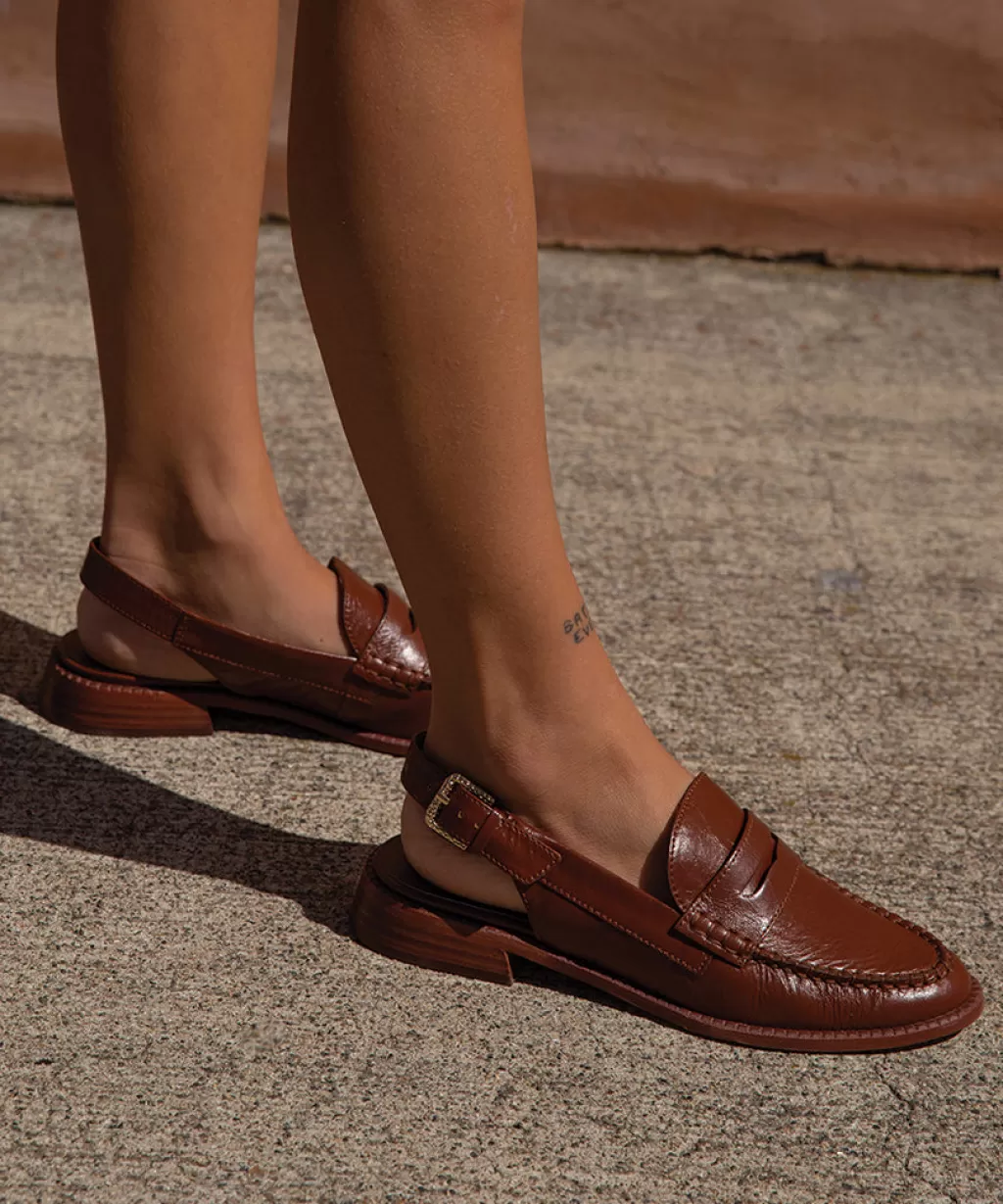 DOLCE VITA Hardi Loafers Brown Crinkle Patent Fashion
