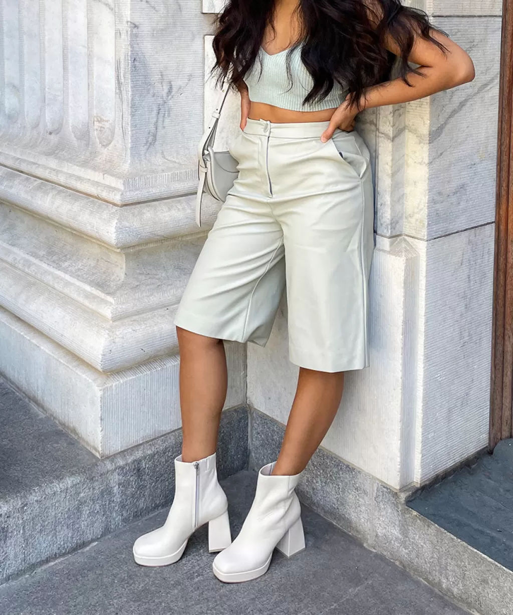 DOLCE VITA Ulyses Boots Ivory Leather New