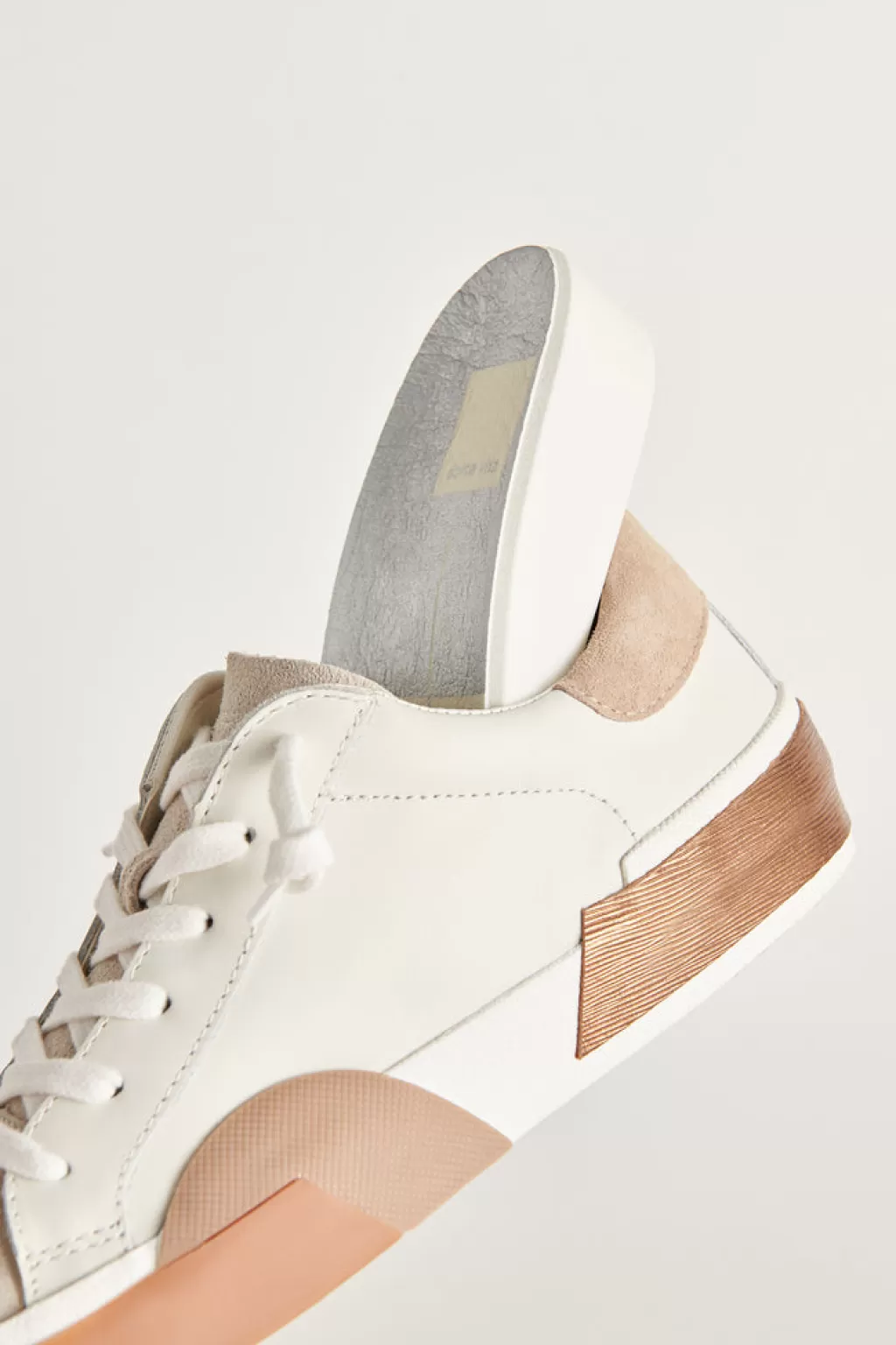 zina_sneakers_white_tan_4.webp DOLCE VITA Zina Sneakers White Tan New